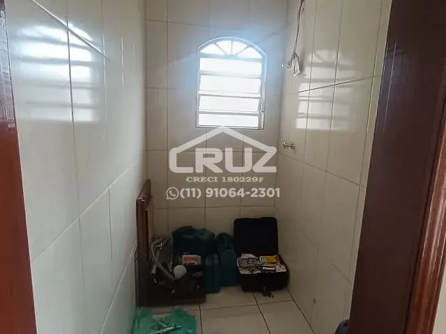 Casa 4 quartos e 5 banheiros, para alugar, no bairro Laranjeiras em Caieiras
