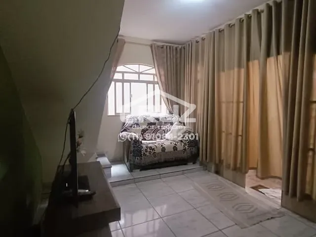 Casa 4 quartos e 5 banheiros, para alugar, no bairro Laranjeiras em Caieiras