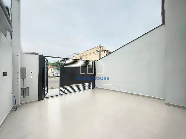 Casa com 125m² 2 quartos e 1 banheiro, à venda, no bairro Residencial e Comercial Cidade Jardim em Pindamonhangaba