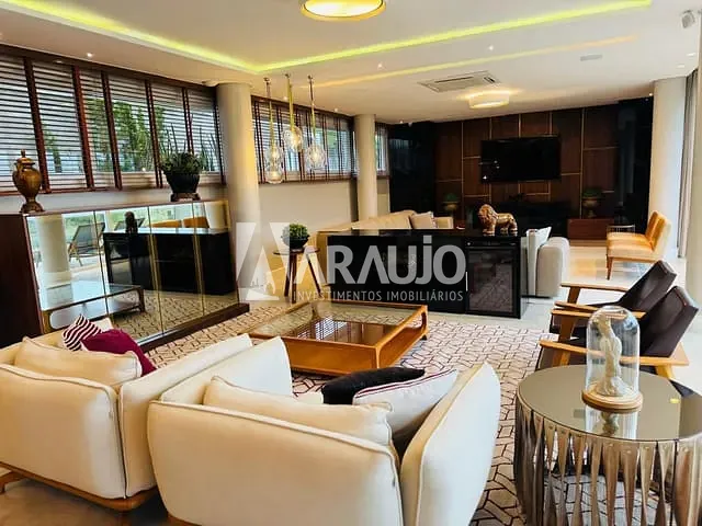 Casa com 525m² 4 quartos e 4 banheiros, à venda, no bairro Barra em Balneário Camboriú