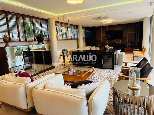 Casa com 525m² 4 quartos e 4 banheiros, à venda, no bairro Barra em Balneário Camboriú
