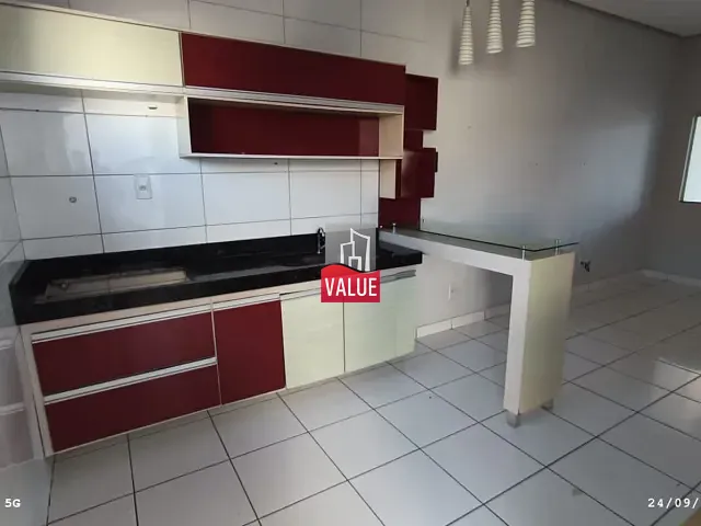 Casa 2 quartos e 2 banheiros, para alugar, no bairro Porto Seguro II em Açailândia