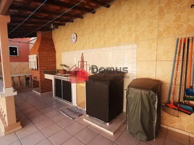 Casa com 250m², à venda, no bairro Residencial e Comercial Cidade Morumbi em Pindamonhangaba