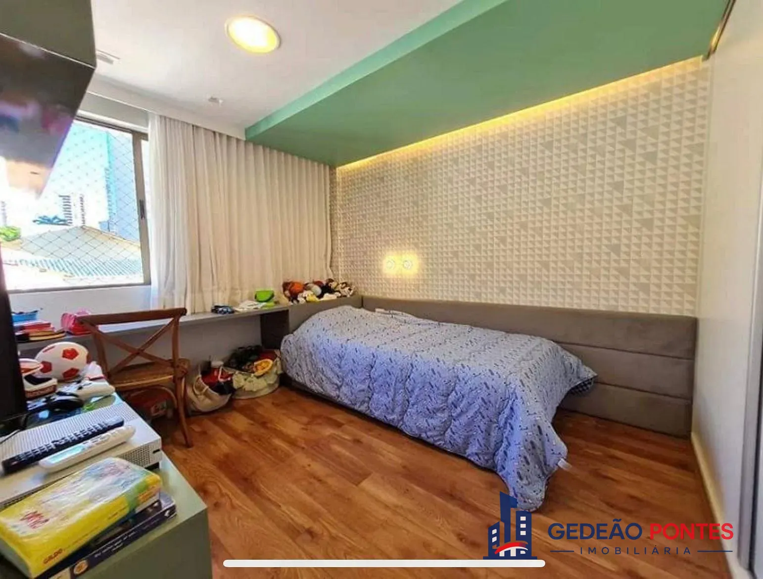 Casa, 4 quartos, 240 m² - Foto 8