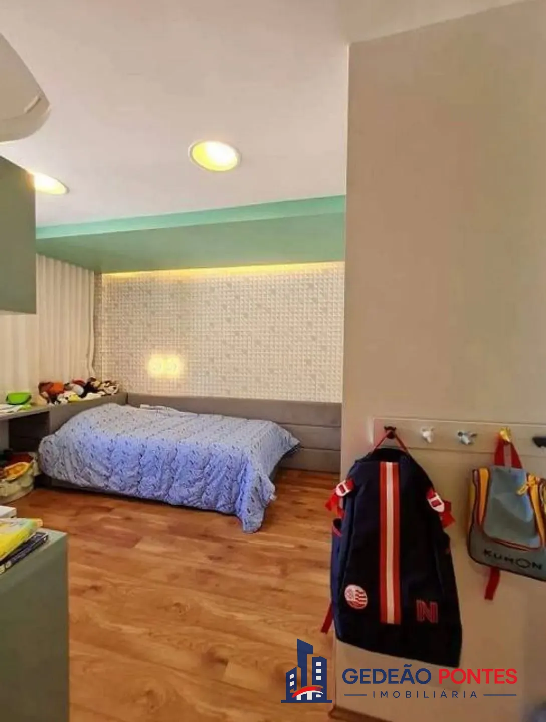 Casa, 4 quartos, 240 m² - Foto 11