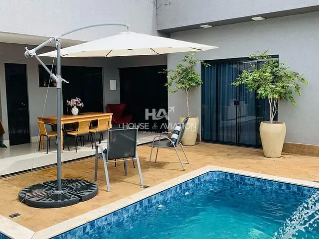 Casa com 300m² 3 quartos e 2 banheiros, à venda, no bairro Residencial Barravento em Goiânia