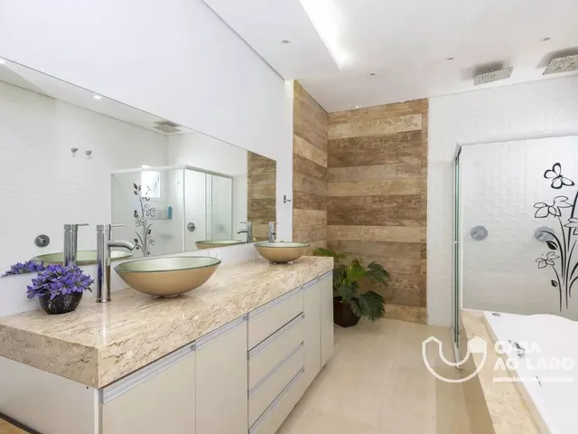 Casa 4 quartos e 4 banheiros, à venda, no bairro Campo Pequeno em Colombo