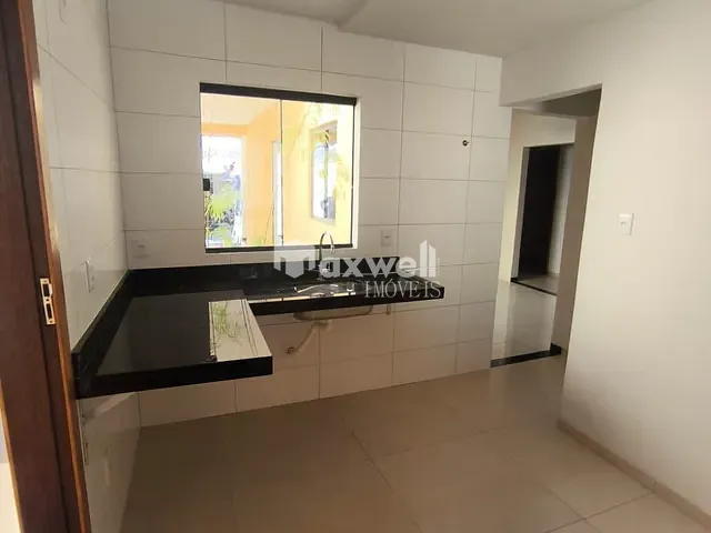Casa com 250m² 3 quartos e 2 banheiros, à venda, no bairro Jardim Tiradentes em Aparecida de Goiânia