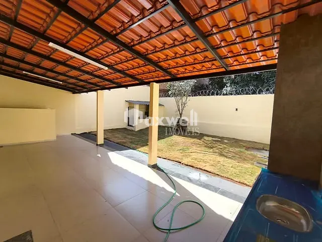 Casa com 250m² 3 quartos e 2 banheiros, à venda, no bairro Jardim Tiradentes em Aparecida de Goiânia