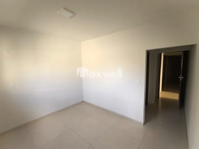 Casa com 250m² 3 quartos e 2 banheiros, à venda, no bairro Jardim Tiradentes em Aparecida de Goiânia