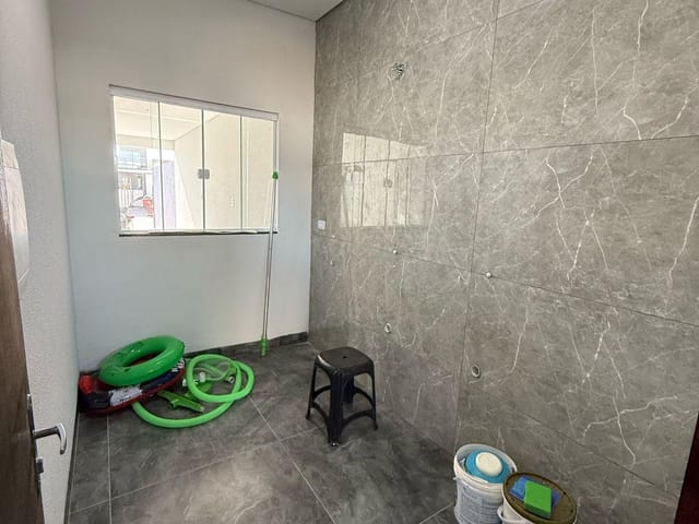 Casa com 300m² 2 quartos e 1 banheiro, à venda, no bairro Residencial Jardim Araguaia em Sinop