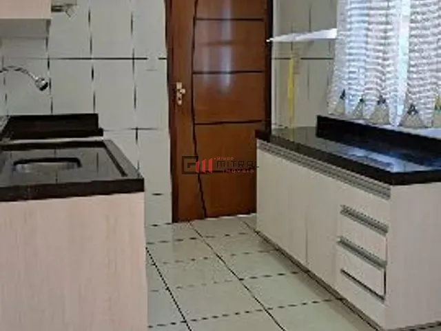 Casa 2 quartos e 1 banheiro, à venda, no bairro Conjunto Habitacional Jamile Dequech em Londrina