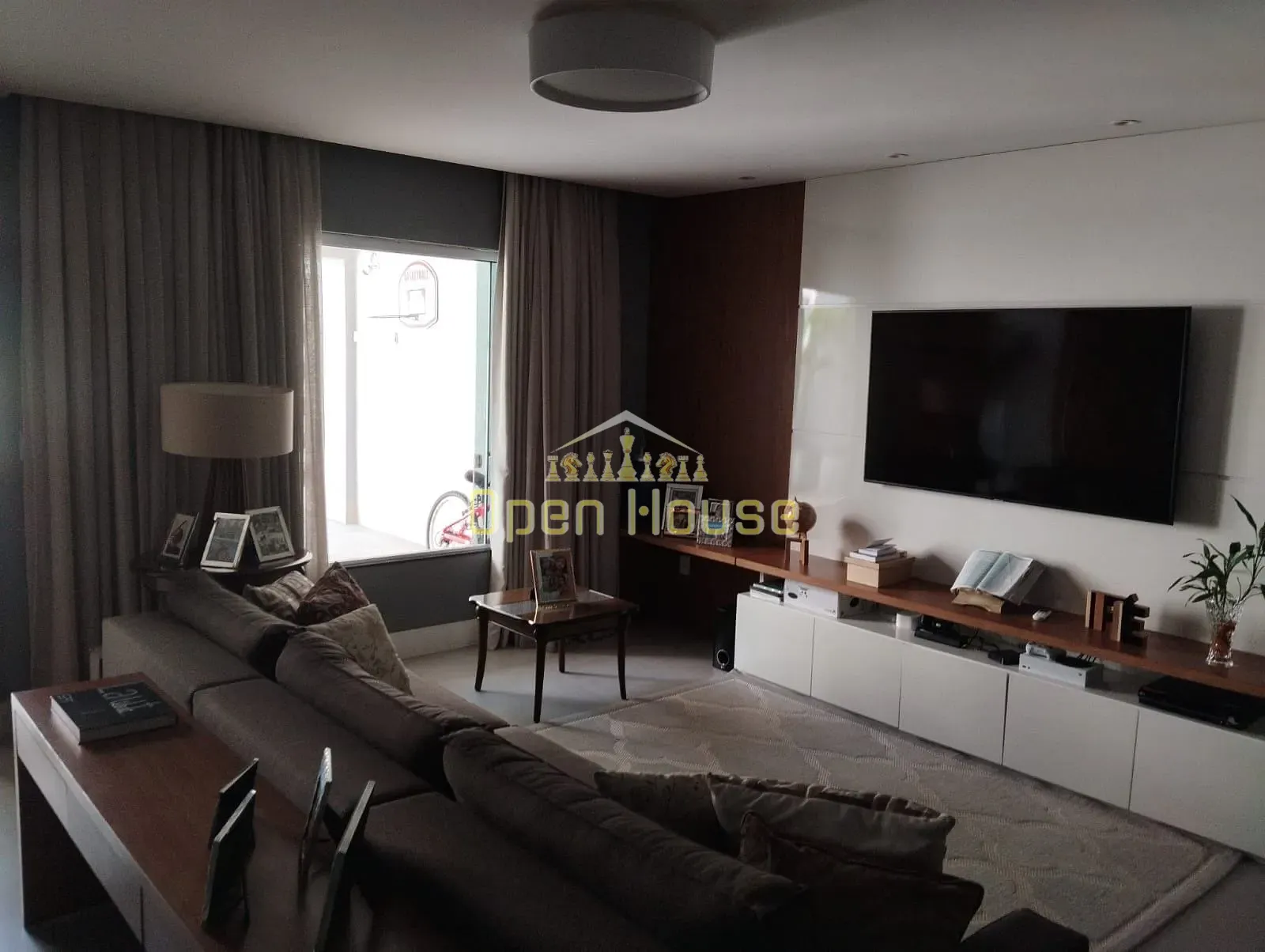 Casa, 4 quartos, 319 m² - Foto 2