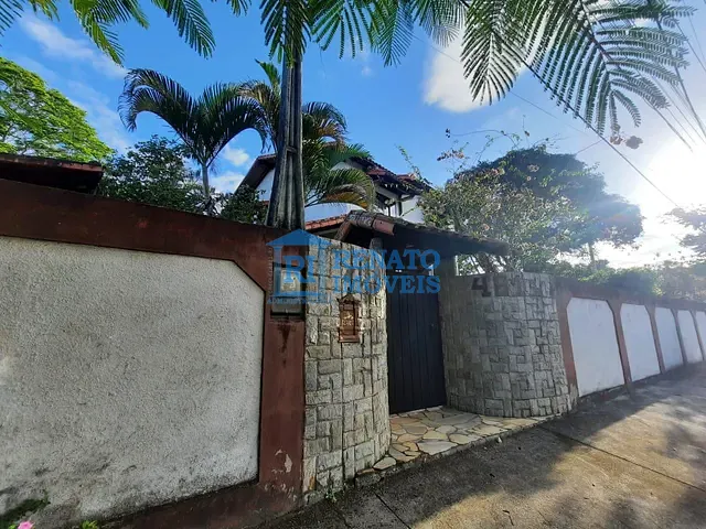 Casa com 3030m² 4 quartos e 4 banheiros, à venda ou para alugar, no bairro São José do Imbassaí em Maricá