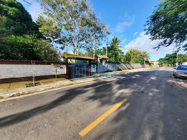 Casa com 3030m² 4 quartos e 4 banheiros, à venda ou para alugar, no bairro São José do Imbassaí em Maricá