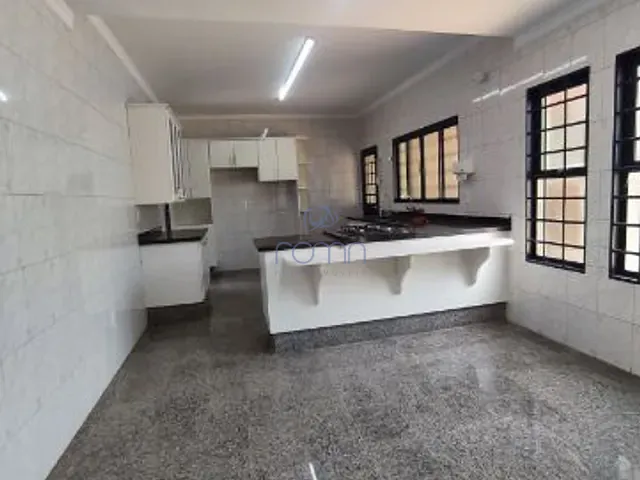 Casa com 318m² 4 quartos e 4 banheiros, à venda, no bairro Vila São Pedro em São José do Rio Preto