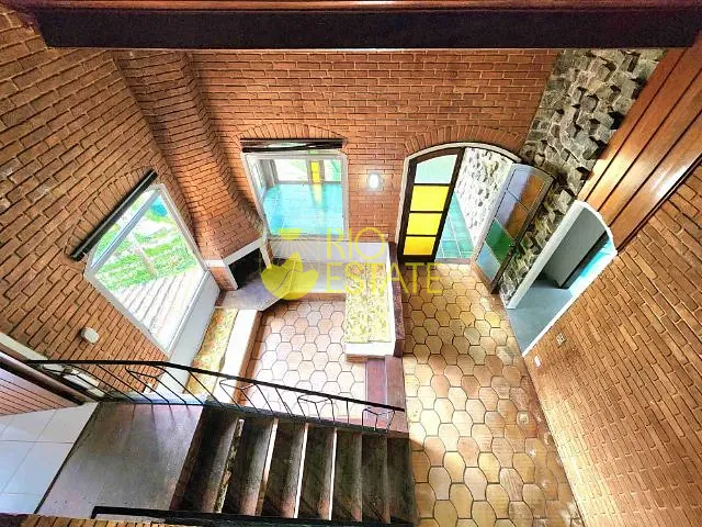 Casa com 449m² 5 quartos e 3 banheiros, à venda, no bairro Penado em Itatiaia
