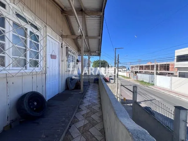 Casa com 210m² 8 quartos e 4 banheiros, à venda, no bairro São Vicente em Itajaí