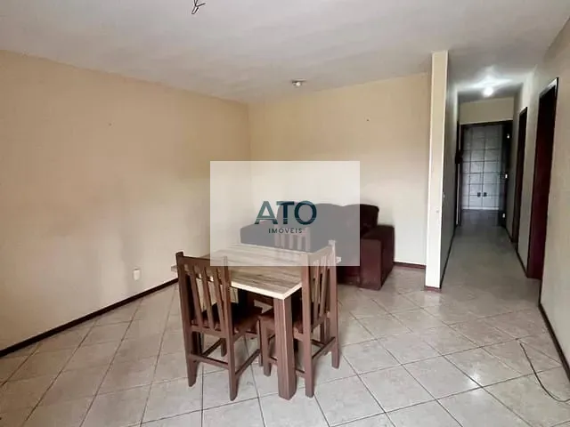 Casa com 249m² 2 quartos e 1 banheiro, à venda ou para alugar, no bairro centro em Tijucas