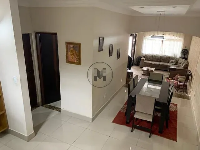 Casa com 140m² 3 quartos e 2 banheiros, à venda, no bairro Jardim Esperança em Guaratinguetá