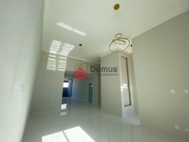 Casa com 406m², à venda, no bairro Loteamento Residencial Reserva dos Lagos em Pindamonhangaba