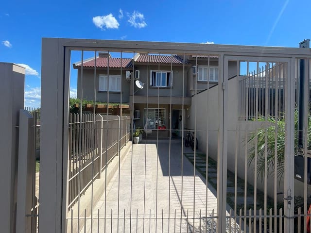Foto do Casa - Casa sobrado com 2 dormitórios, vaga para 2 veículos, à venda no Bairro Bom Pastor na cidade de  Lajeado/ RS | Executivo Imóveis