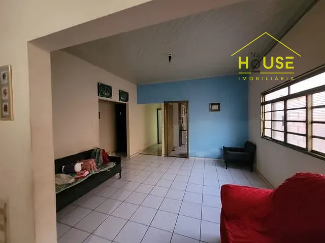 Casa com 400m², à venda, no bairro Patrimônio Velho em Votuporanga