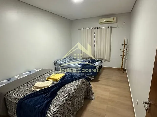 Casa com 1200m² 5 quartos e 5 banheiros, à venda, no bairro Centro em Chapada Dos Guimarães