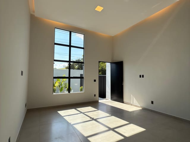 Casa 3 quartos e 2 banheiros, à venda, no bairro Residencial Santana em Lavras