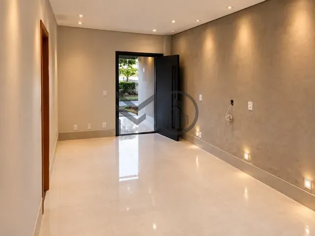 Casa com 200m² 3 quartos e 2 banheiros, à venda, no bairro Tijucal em Cuiabá
