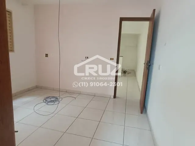Casa 2 quartos e 1 banheiro, para alugar, no bairro Laranjeiras em Caieiras