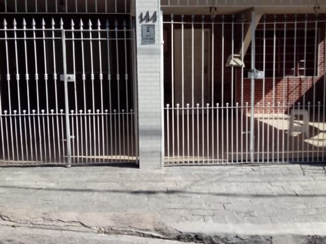 Casa com 250m² 6 quartos e 9 banheiros, à venda, no bairro Jardim Santa Margarida em São Paulo