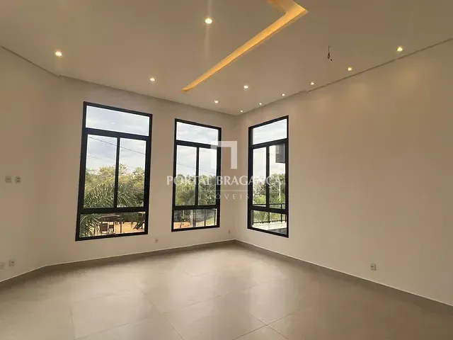 Casa com 428m² 3 quartos e 4 banheiros, à venda, no bairro Condomínio Residencial Euroville II em Bragança Paulista