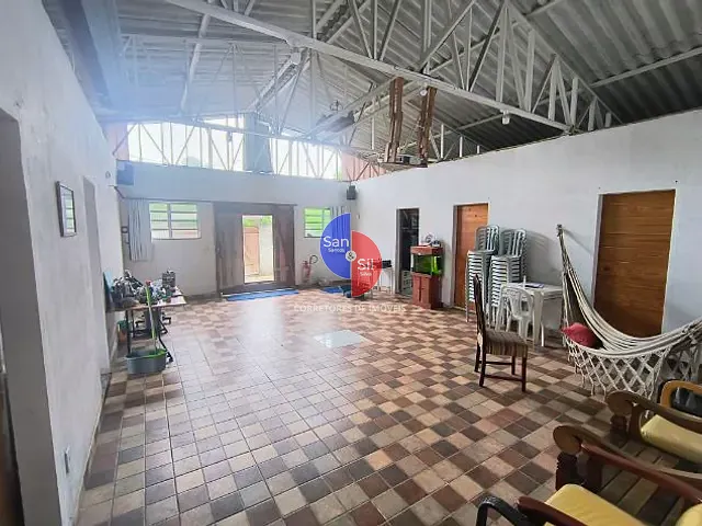 Casa com 720m² 11 quartos e 4 banheiros, à venda, no bairro Ipiranga (Guia de Pacobaíba) em Magé