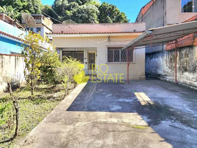 Casa 2 quartos e 1 banheiro, à venda, no bairro Retiro em Volta Redonda
