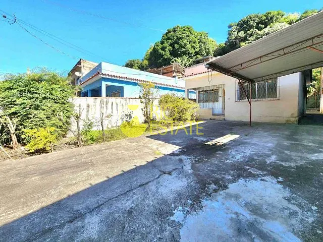 Casa 2 quartos e 1 banheiro, à venda, no bairro Retiro em Volta Redonda