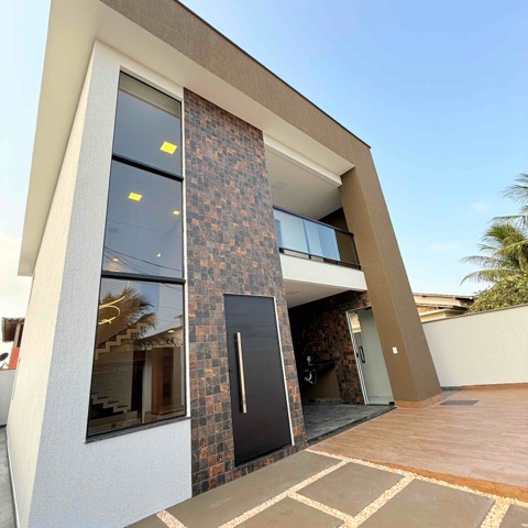 Casa com 200m² 3 quartos e 4 banheiros, à venda, no bairro Monte Alto  em Arraial do Cabo