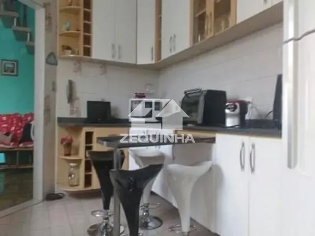 Casa com 200m² 3 quartos e 3 banheiros, à venda, no bairro Jardim D´abril em Osasco