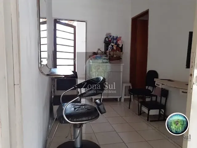 Casa com 100m² 2 quartos e 1 banheiro, à venda, no bairro Vila Fiori em Sorocaba