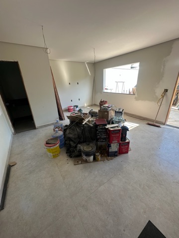 Casa 2 quartos e 2 banheiros, à venda, no bairro Jardim Vitória em Macaé