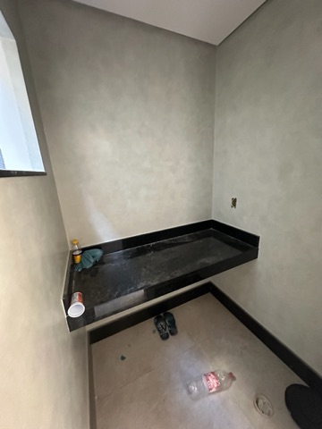 Casa 2 quartos e 2 banheiros, à venda, no bairro Jardim Vitória em Macaé