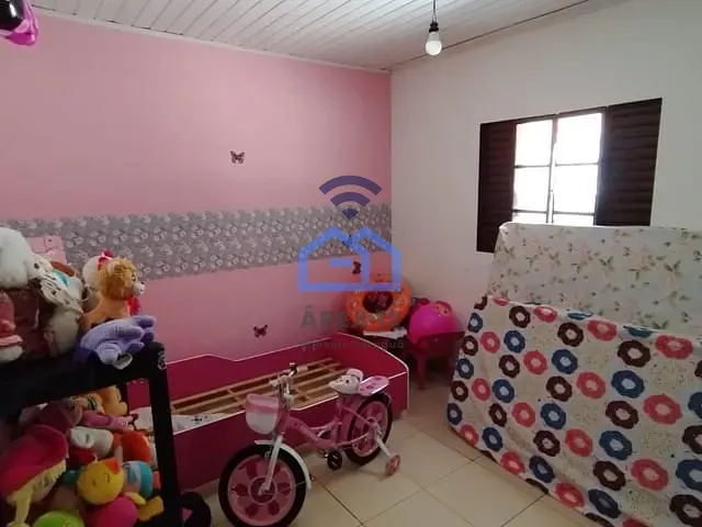 Casa com 360m² 3 quartos e 2 banheiros, à venda, no bairro Martim de Sá em Caraguatatuba