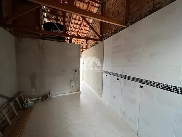 Casa com 142m² 2 quartos e 1 banheiro, à venda, no bairro Cará-cará em Ponta Grossa