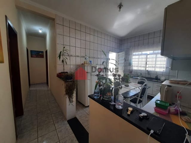 Casa com 250m², à venda, no bairro Residencial Mombaça em Pindamonhangaba