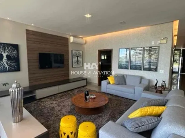 Casa 4 quartos e 6 banheiros, à venda ou para alugar, no bairro Residencial Aldeia do Vale em Goiânia