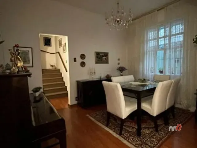 Casa à venda, no bairro Centro em Petrópolis