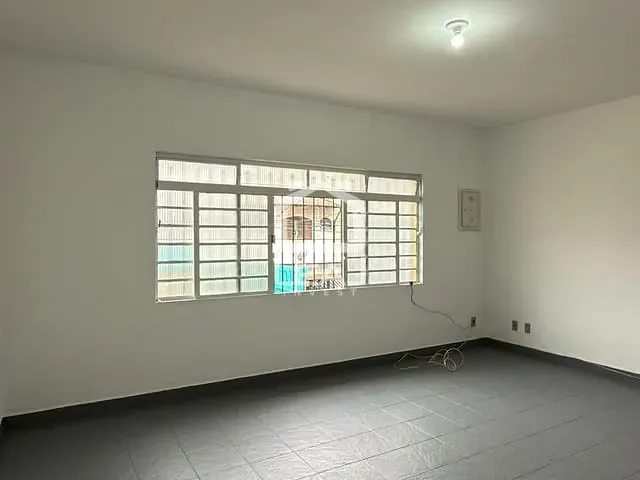 Casa com 170m² 3 quartos e 2 banheiros, para alugar, no bairro Vila Dinorah em São Paulo