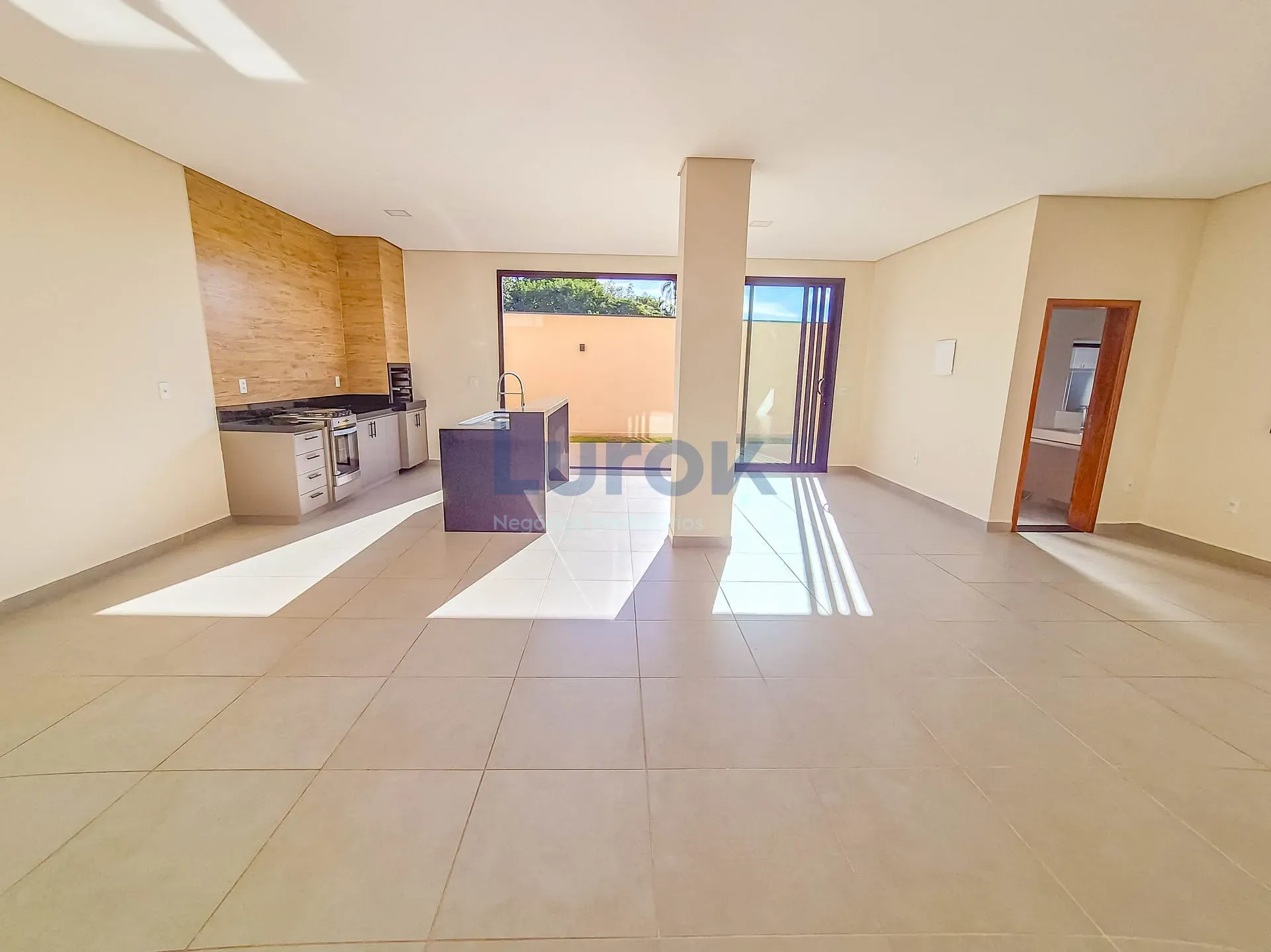 Casa, 3 quartos, 240 m² - Foto 27