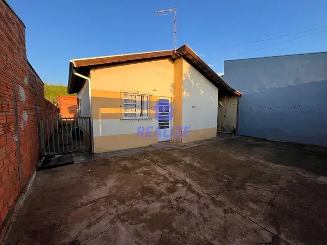 Casa com 200m² 2 quartos e 1 banheiro, à venda, no bairro Jardim do Bosque  em Botucatu