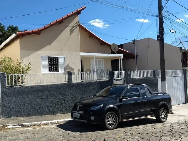 Casa 3 quartos e 1 banheiro, à venda, no bairro Piedade em Itajubá